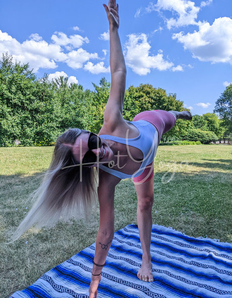 hot yoga star pornographic pictures