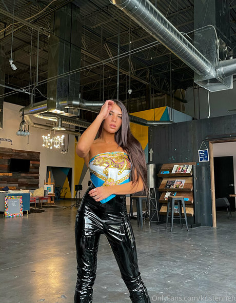 kristenheh erotic model image