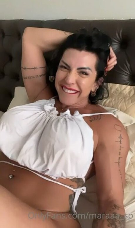 Mara Oliveira adult actress img