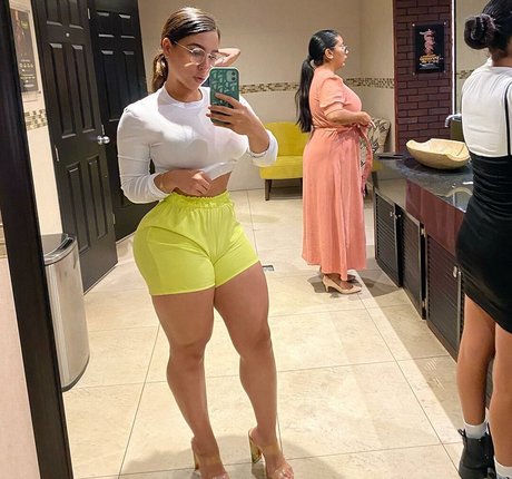 Josseline Garcia pretty pornstar photos