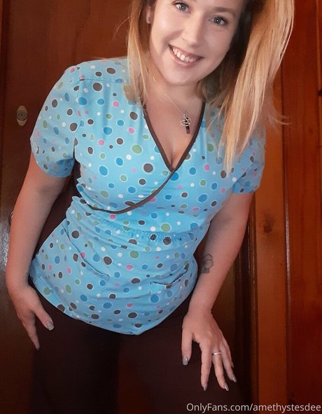 lenaamethystesdee pornstar nude images