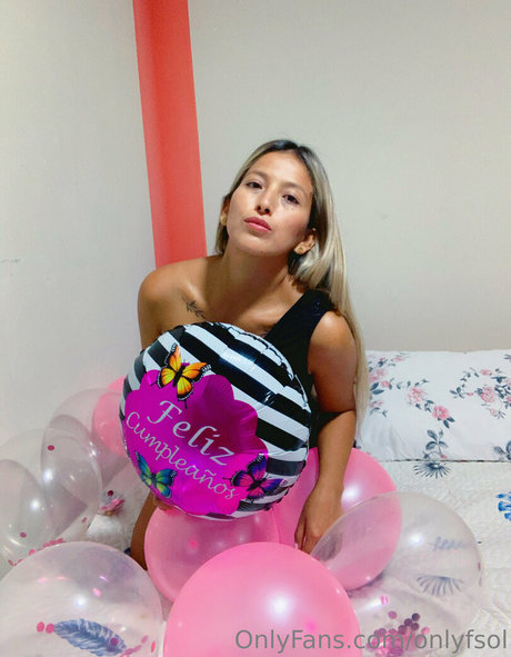 onlyfsol model high quality pictures