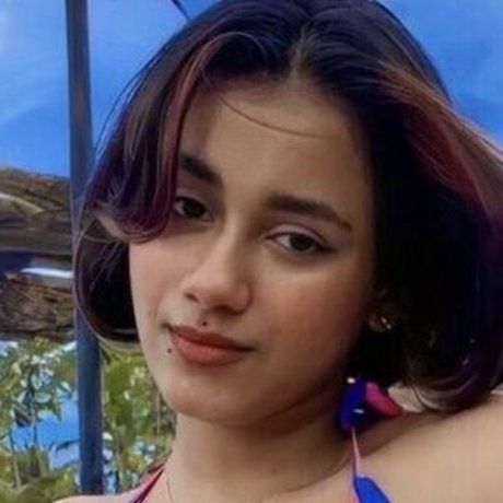 Senorita Sara xxx model pics