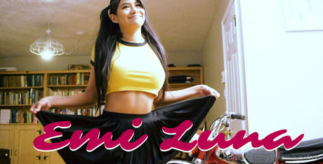 theemilunafree hot star img