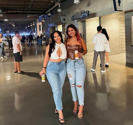 Ellie Johnston hd star images