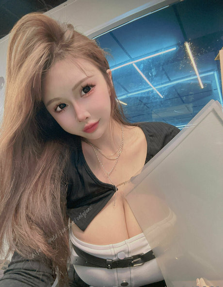 teen topless onlyfans art nude images