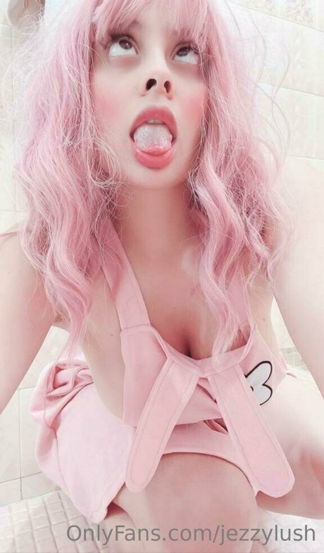 blonde hairy pussy onlyfans exclusive pictures