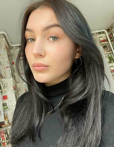 dina 69 exclusive star img