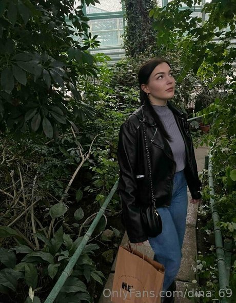 dina 69 pornstar top img