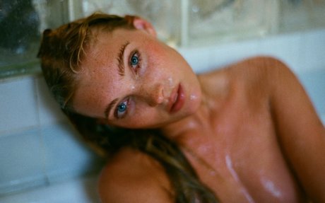 Elsa Hosk adult actress archive