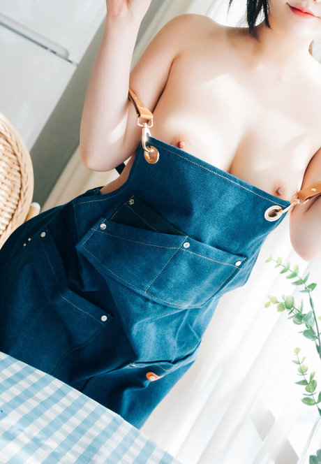 Son Ye Eun nice pornstar pic