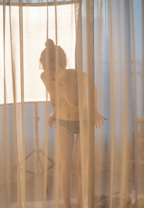 Son Ye Eun star perfect gallery