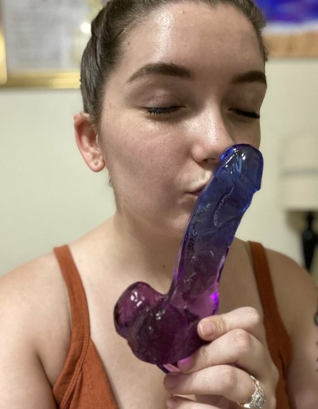 female popular onlyfans top pics