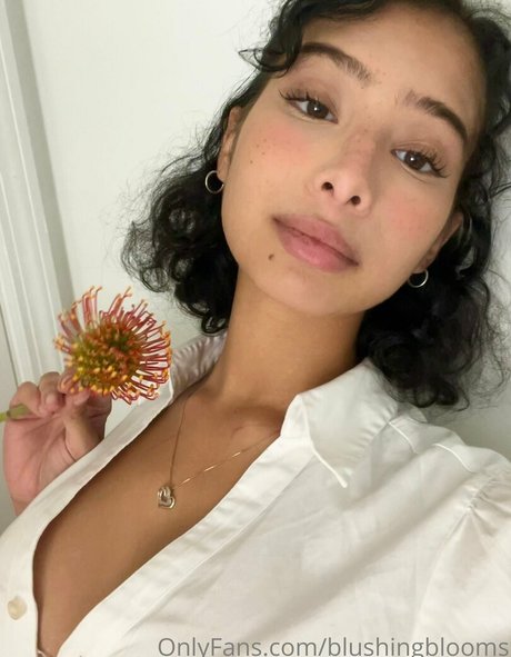 squat onlyfans hot naked photos