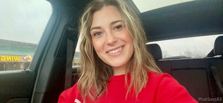 clever belle5 star nude pic