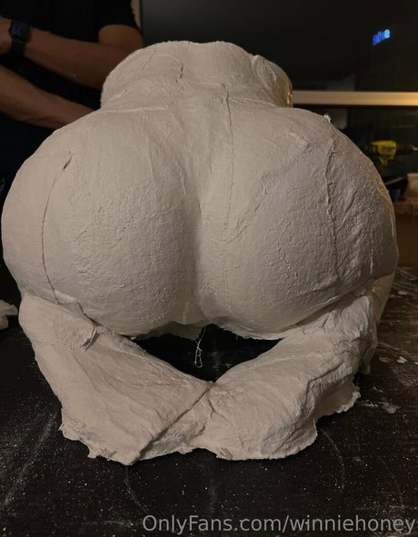 winniehoney nudes model img