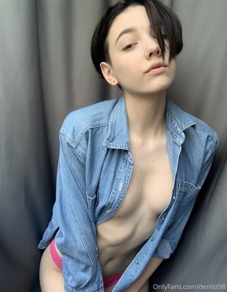 deniss98 porn actress picture