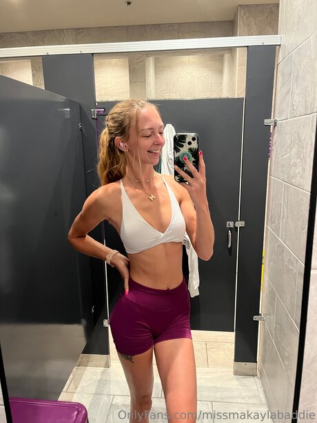 missmakaylabaddie beautiful star picture