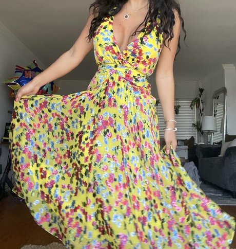 cjdoingthingz model adult photos