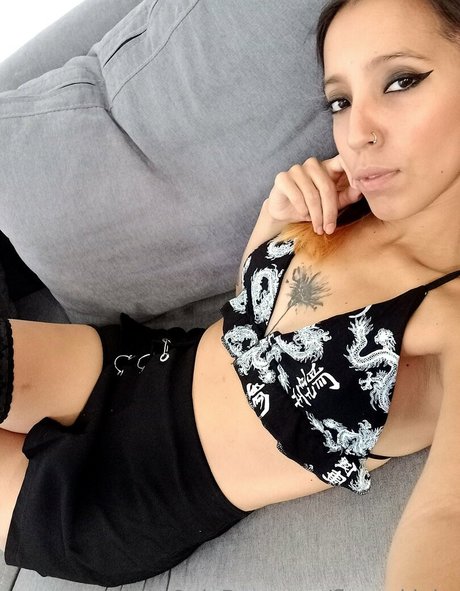 flowerkinky pornstar naked image