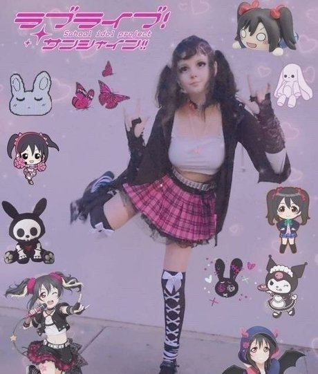 dracculala erotic actress picture