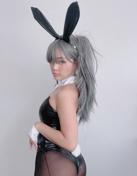 Mika Daime beautiful model picture