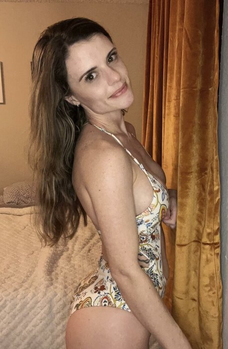 casual lies high quality pornstar pic