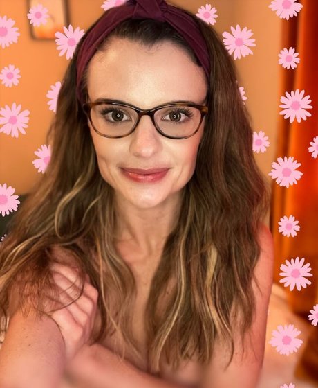 casual lies xxx actress galleries