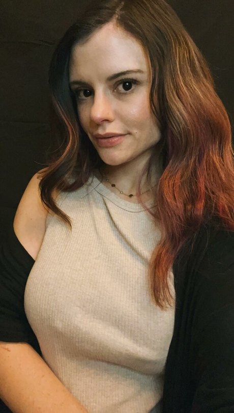 casual lies pornstar pretty pics