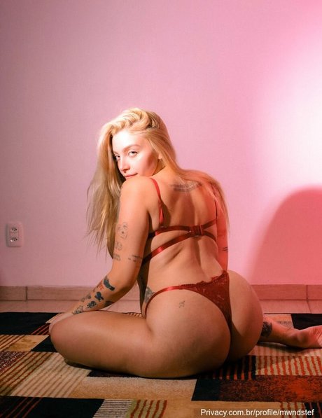 Stef Mwndstef adult star photo