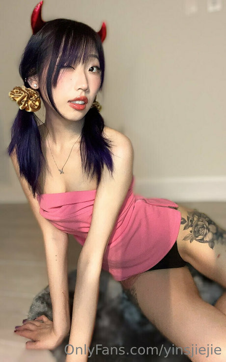 yinsdere sexy actress gallery