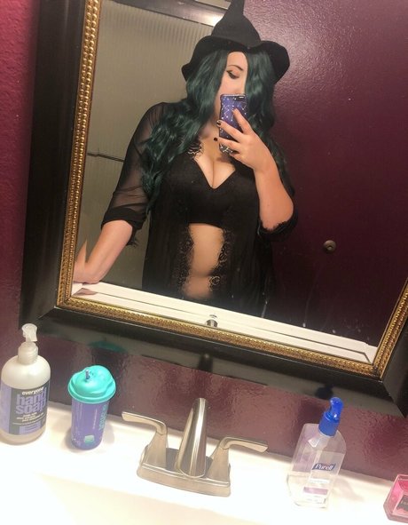 uwutaycos high quality actress pics