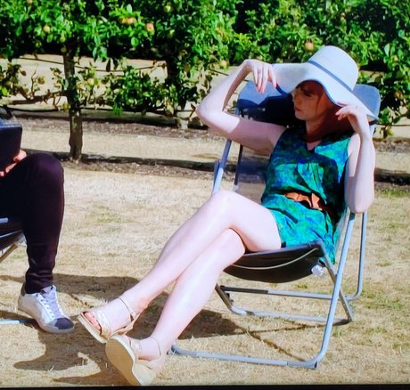 Izzie Balmer star adult picture