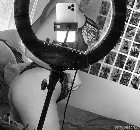 tiny onlyfans sexy naked picture