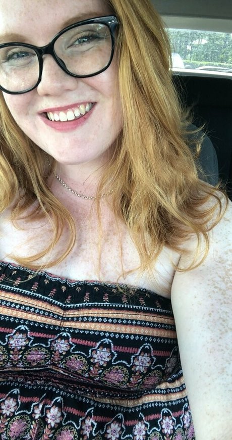 eveeg star pornographic image