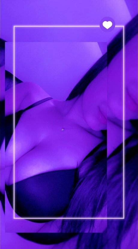 female popular onlyfans naked archive