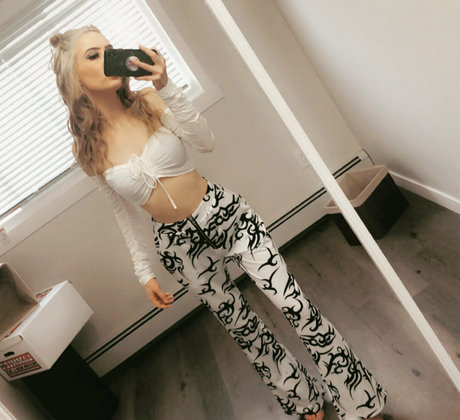 babyblexa model perfect pics