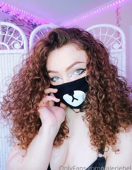 valeriehel model porn img