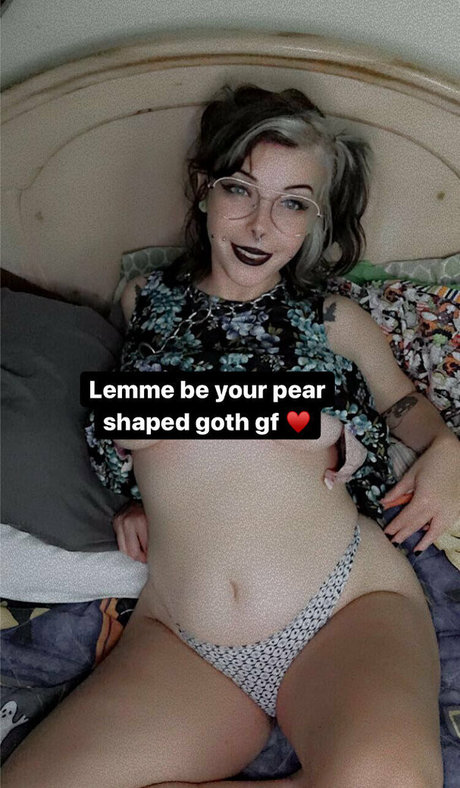 damndestcreature2 pornographic model pictures