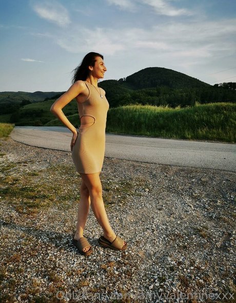 amyvalentinexxx naked model pics