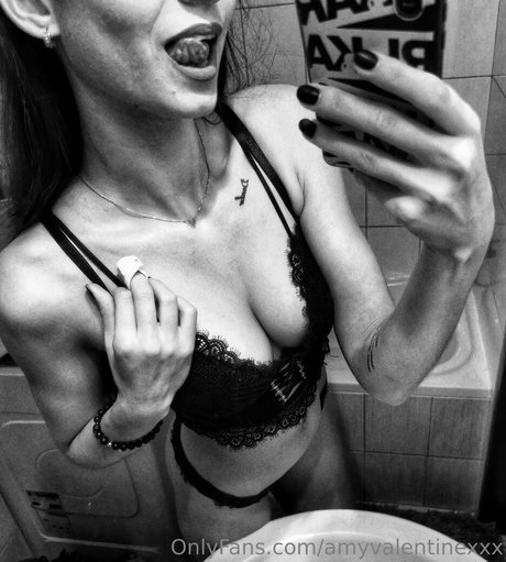 amyvalentinexxx model image