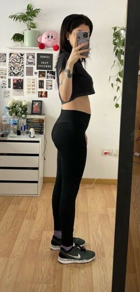 Sofi Maure model perfect pics