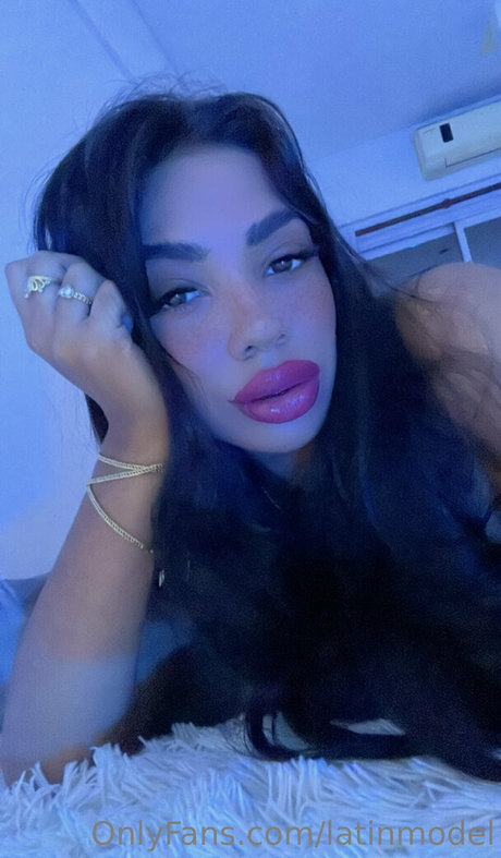 lesbian fingering onlyfans perfect pictures