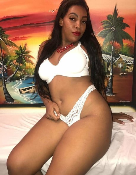 delirisantos model beautiful picture