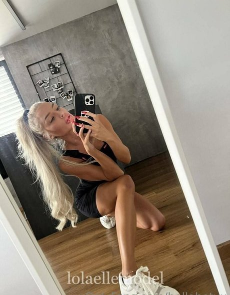 bellahotxx erotic model gallery