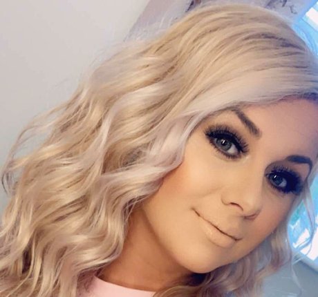 Lauren H erotic model image