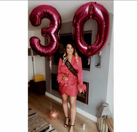 Lauren H nudes star pics