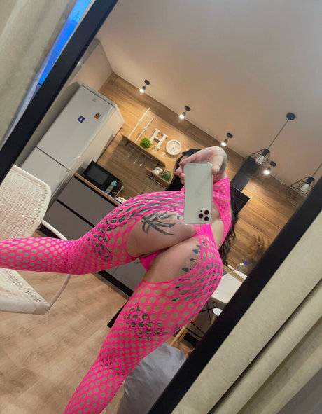 Julia Cher Alias Julia Connors star images