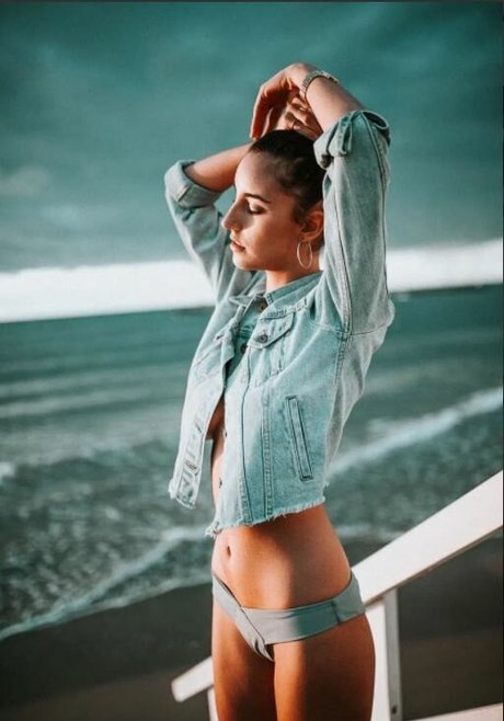 Emanuelle Kadosh model exclusive image