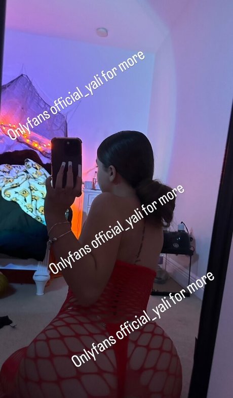 yalisas wrld star naked galleries